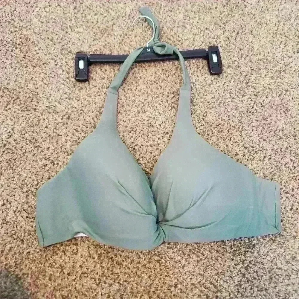 H2OH bikini top ties in back and around neck size E